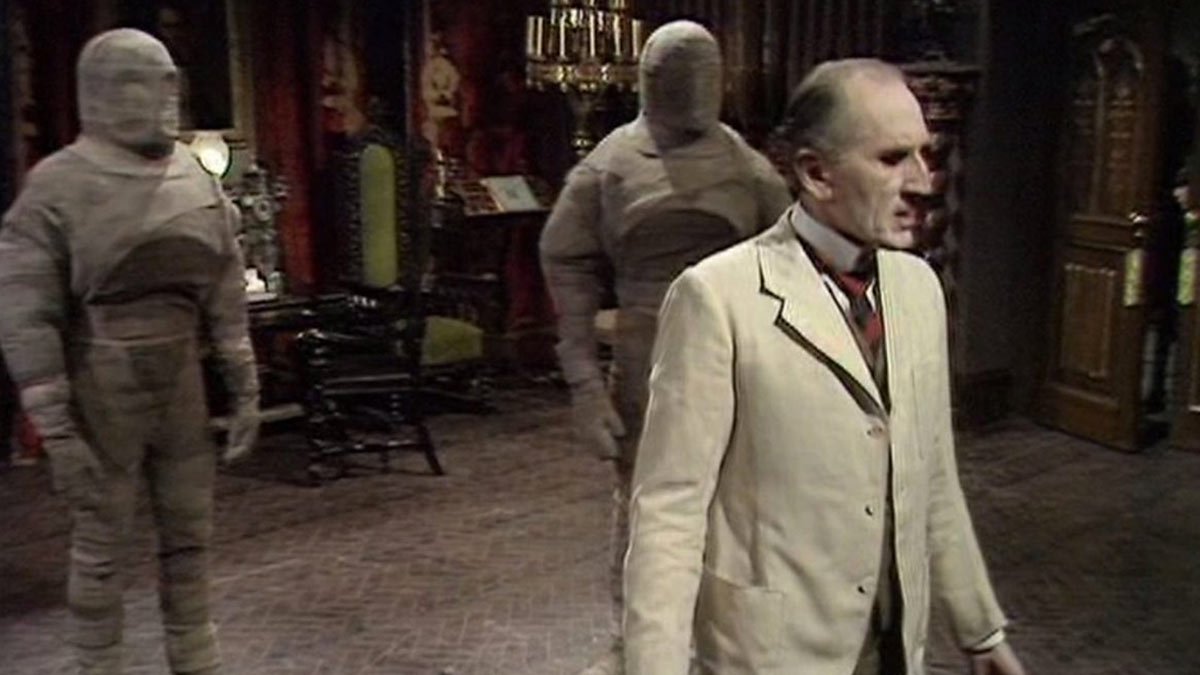 scarman-and-robot-mummies-pyramids-of-mars-doctor-who-back-when