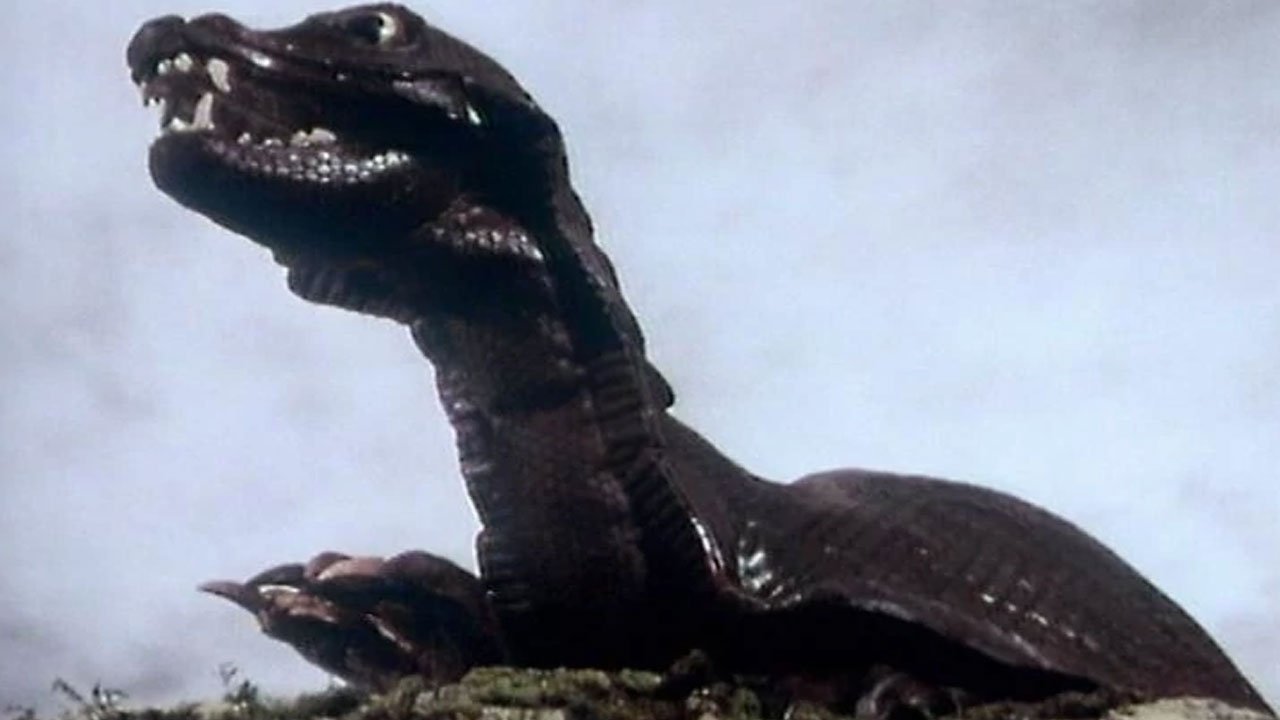 skarasen-loch-ness-monster-terror-of-the-zygons-doctor-who-back-when