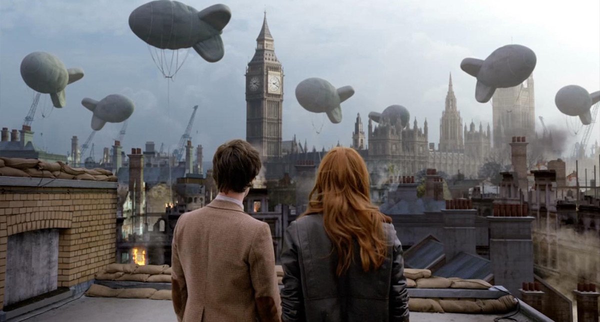smith-eleven-and-pond-look-upon-london-zeppelins-victory-of-the-daleks-doctor-who-back-when