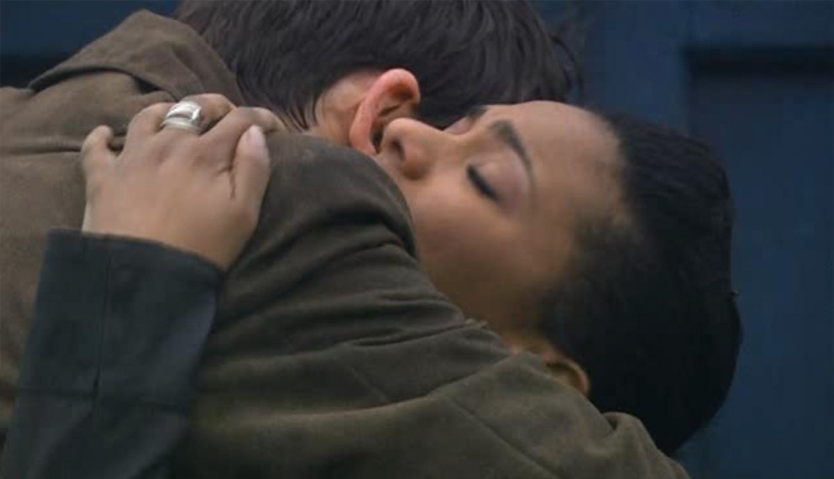 tennant-and-martha-hug-doctor-who-back-when-the-family-of-blood