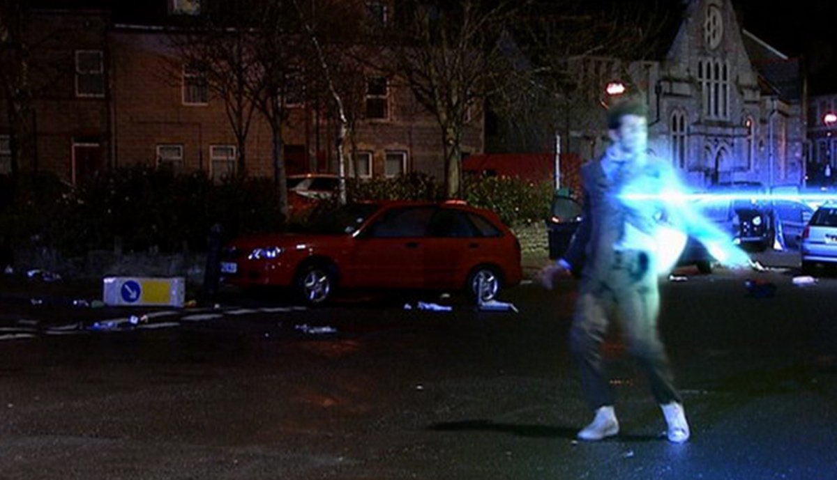 tennant-being-shot-stolen-earth-doctor-who-back-when