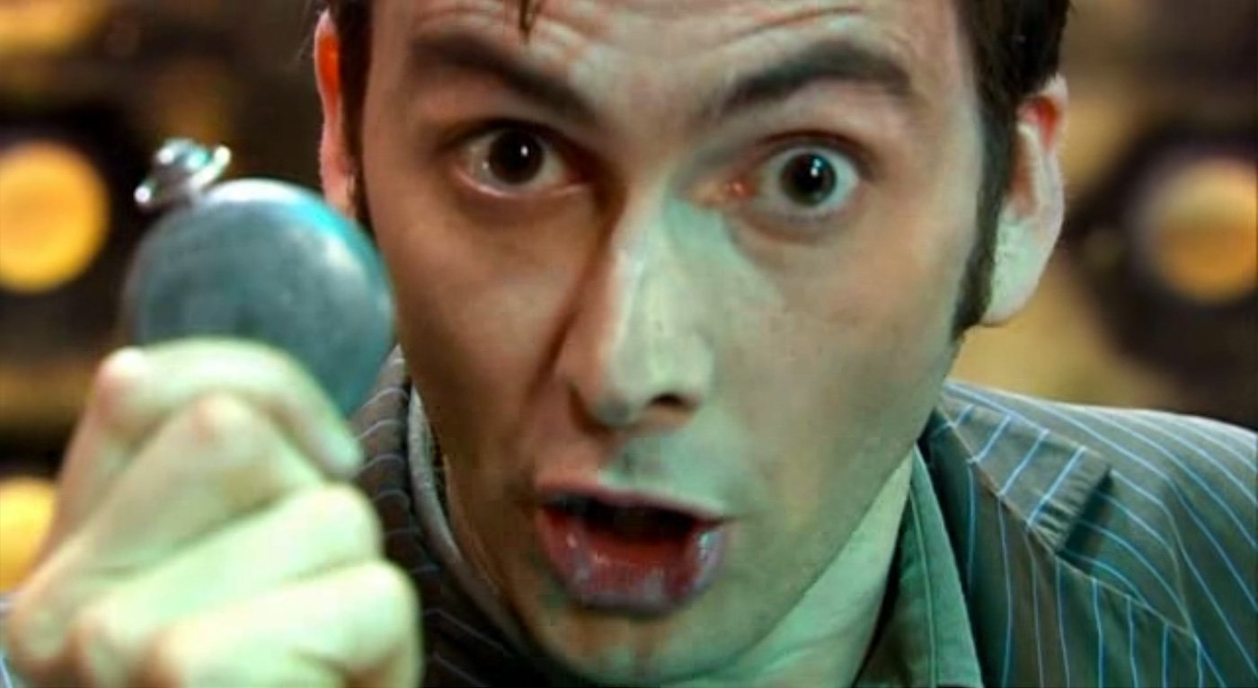 tennant-holding-fob-watch-doctor-who-back-when-human-nature