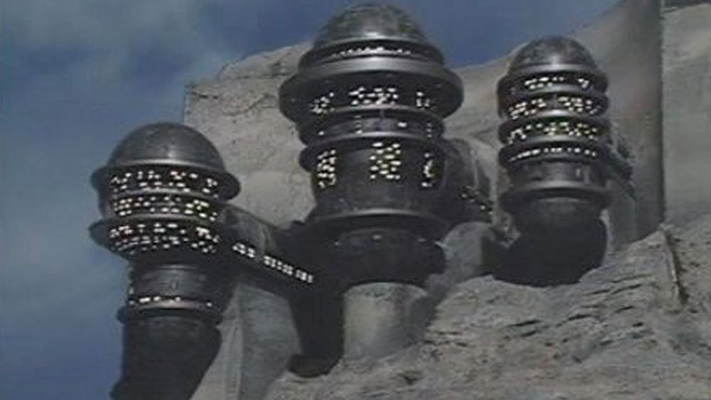 the-bridge-station-pirate-planet-doctor-who-back-when