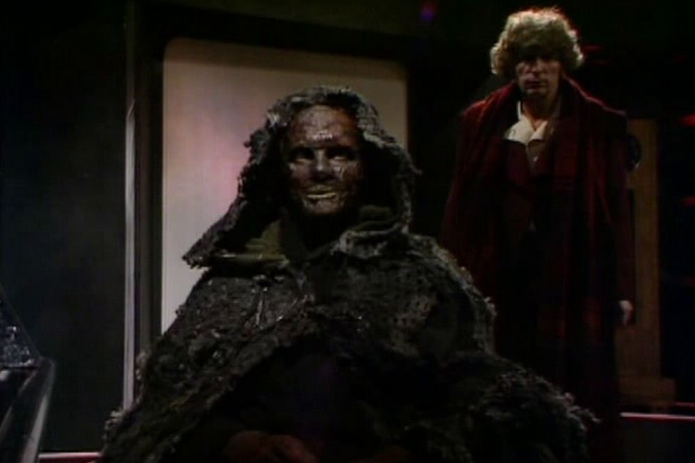 tom-baker-and-meat-master-in-evil-tardis-keeper-of-traken-doctor-who-back-when