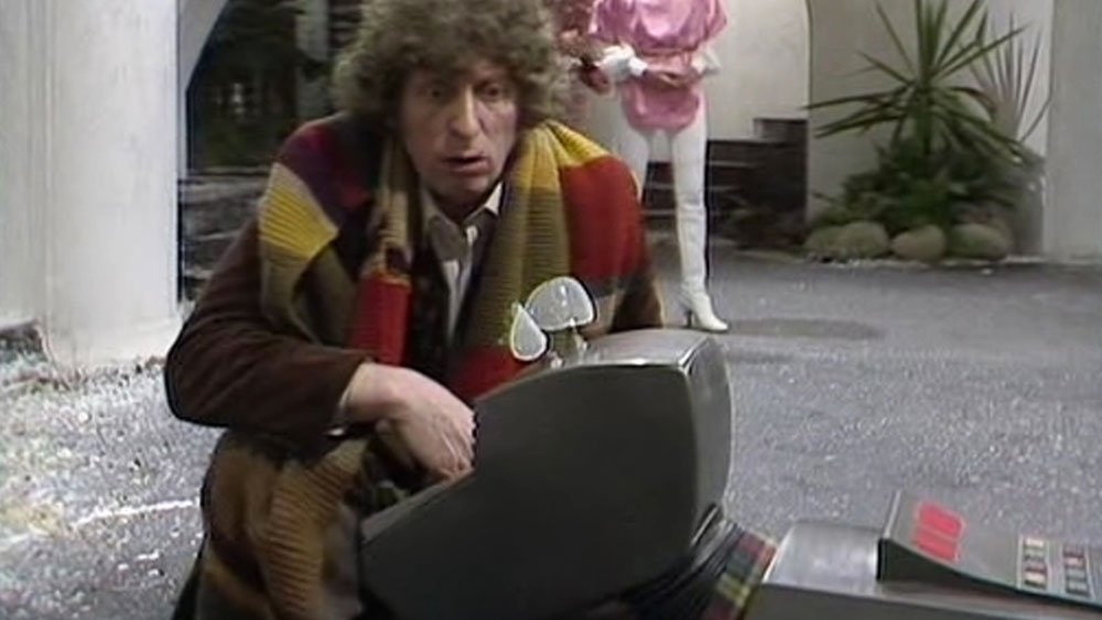 tom-baker-doc-four-speaks-with-k-9-pirate-planet-doctor-who-back-when
