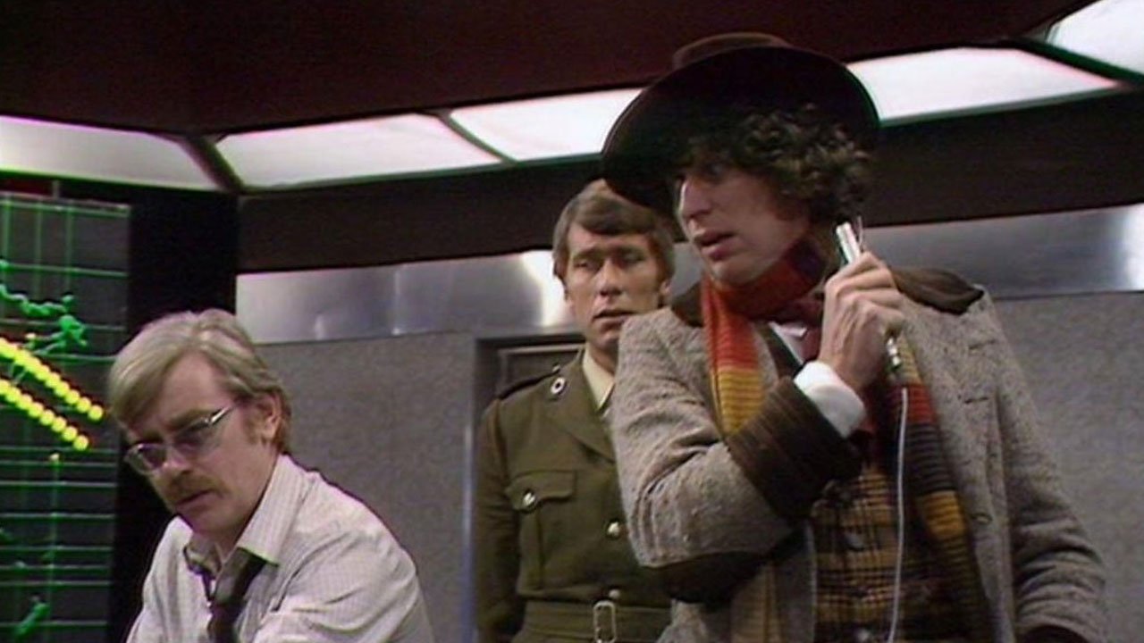 tom-baker-fourth-doc-with-benton-and-science-guy-android-invasion-john-doctor-who-back-when
