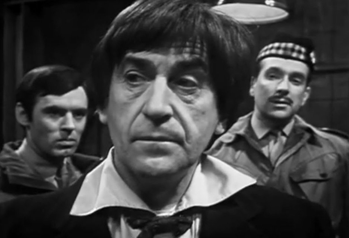 troughton-lethbridge-stewart-doctor-who-back-when-web-of-fear