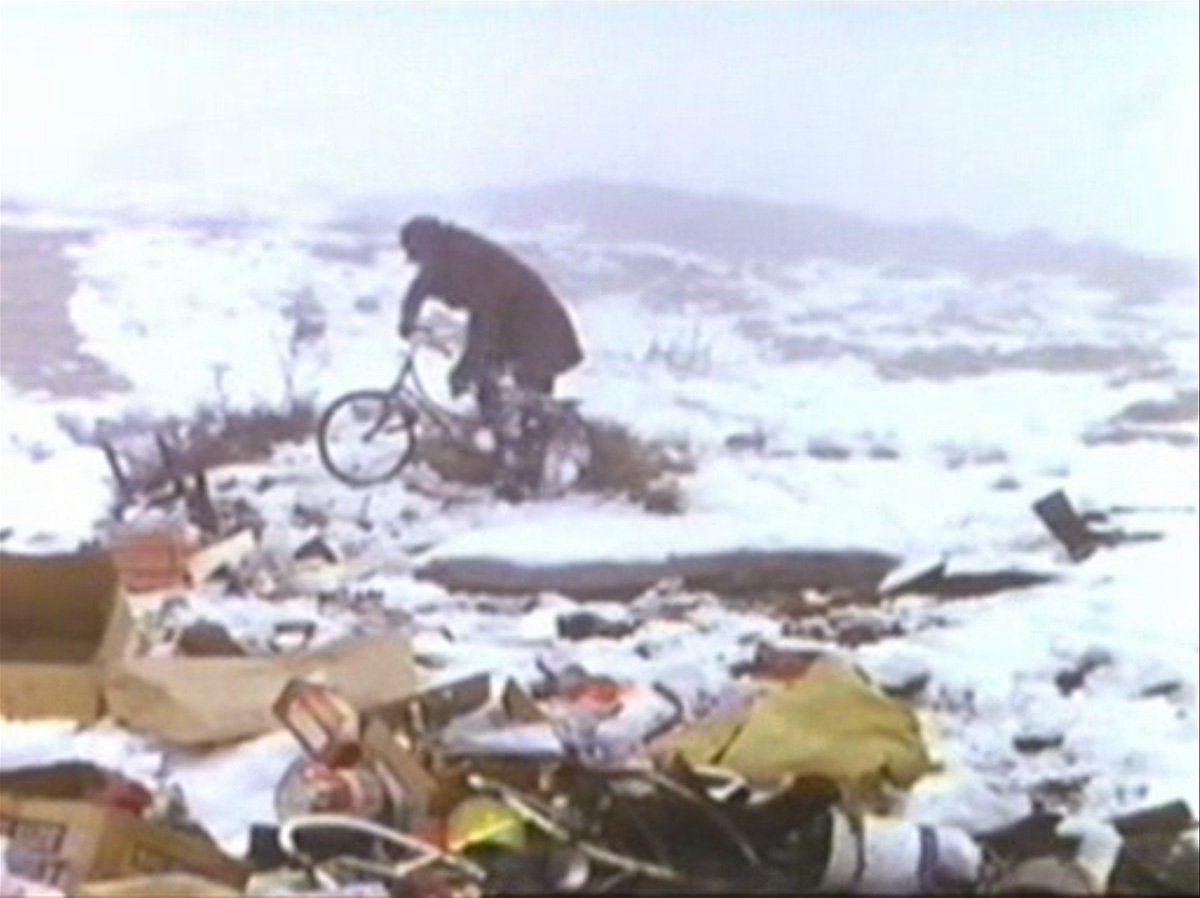 vagabond-upgrades-bike-in-snow-claws-of-axos-who-back-when